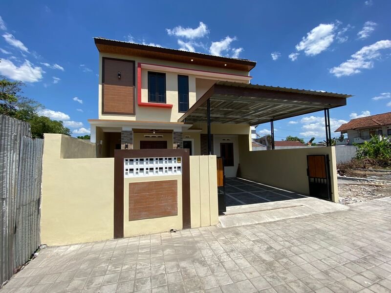 Rumah 2 lantai dalam cluster daerah Baturetno ketandan (1)